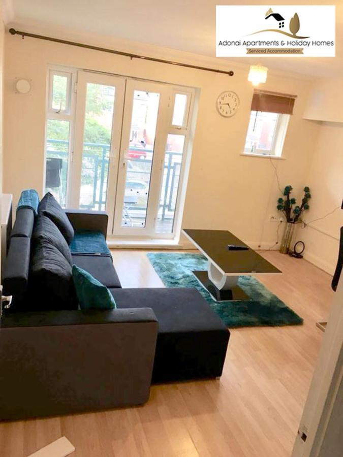 2 Bedroom Apartment At Dagenham , Adonai Serviced Accommodation, Free Wifi And Parking المظهر الخارجي الصورة
